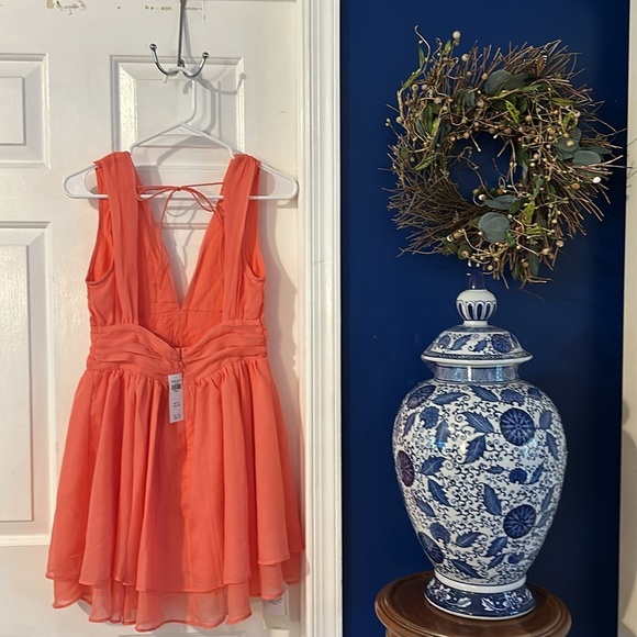 NWT ABERCROMBIE & FITCH peachy pink plunge neck flowy tiered open back dress - Picture 6 of 12